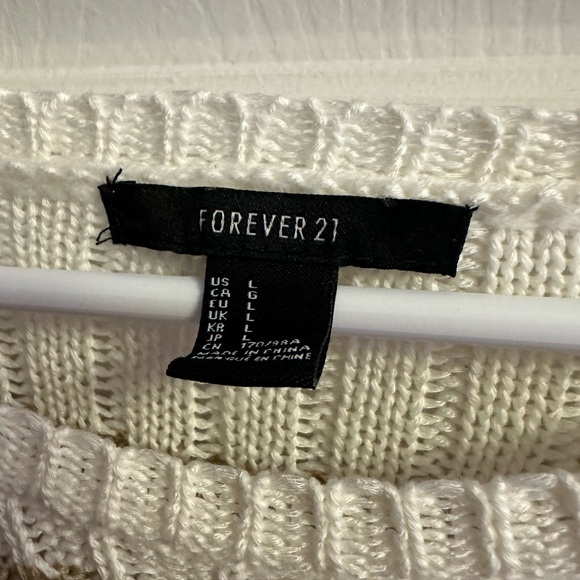 Perfect Fall Sweater - Forever 21 - Striped Cream - Picture 2 of 2